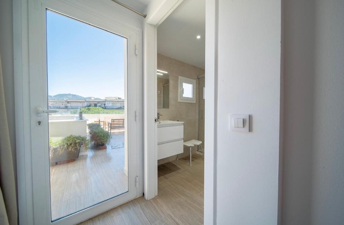 M A R I V E N T Suite With Bathroom And Terrace 50 M2 Roses Exterior photo